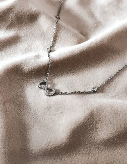 Collana Infinito