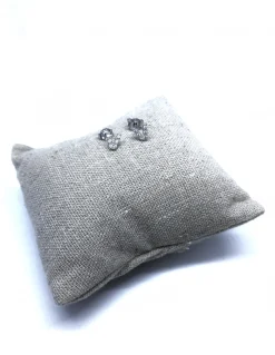 Monorecchino a Lobo con Lettera di Zirconi LETTERA lettera A