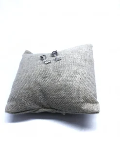 Monorecchino a Lobo con Lettera di Zirconi LETTERA lettera A