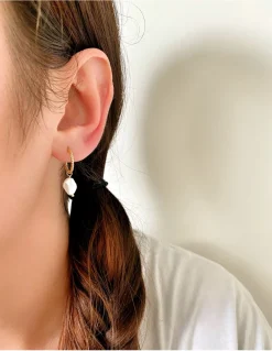 Orecchini a Cerchio Perla Barocca Gambo Lavorato